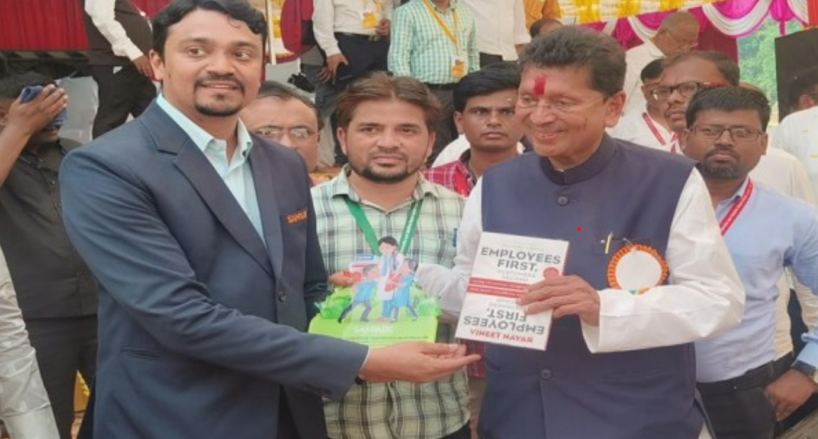 Minister Kesarkar Launches Sampark Smart Shala
